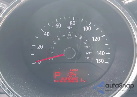 2013 Kia Sorento Lx z USA, uszkodzony, nr VIN 5XYKTCA60DG418613